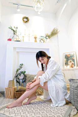 校服下摆前面翘起来怎么办